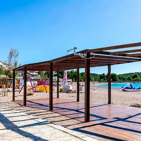 Nives Rogoznica (Sibenik-Knin)