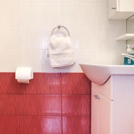 Apartman Nives Rogoznica