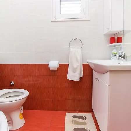 Nives Apartment Rogoznica (Sibenik-Knin)